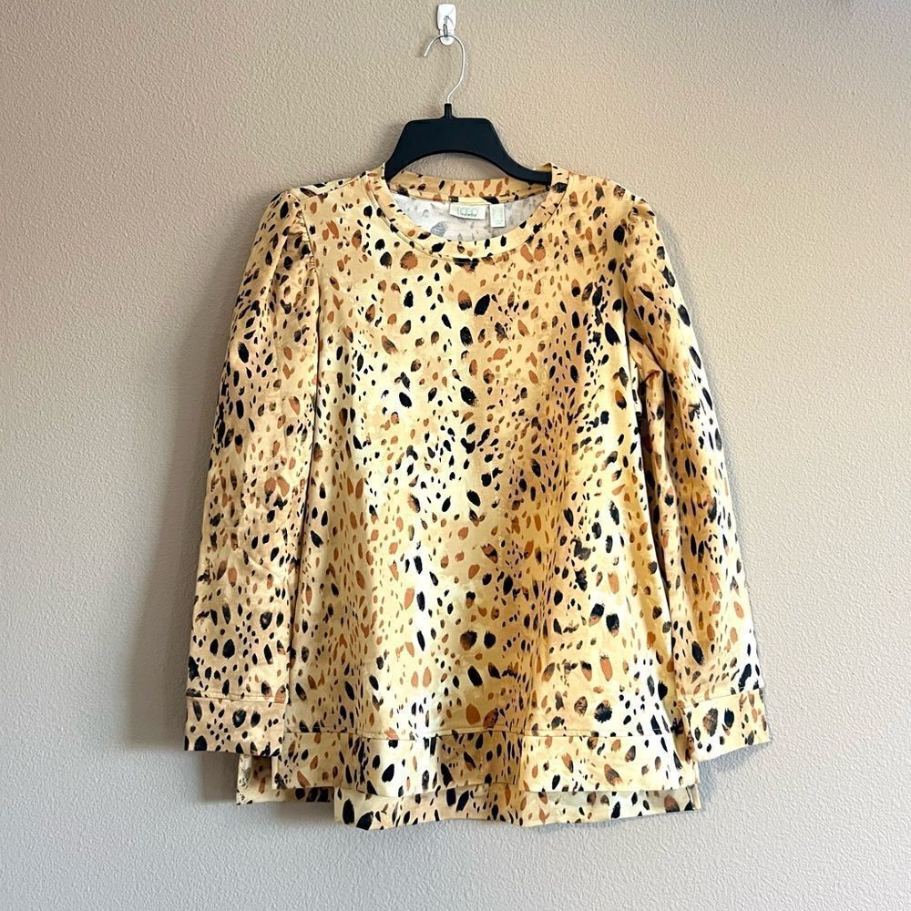 LOGO Lori Goldstein Leopard Puff Sleeve Top